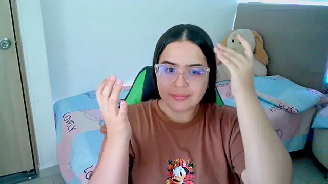 Snapshot of _alicia_z chatting on February 2025 11:41:02 PM alicia z online show from February 2025 11:41:02 PM