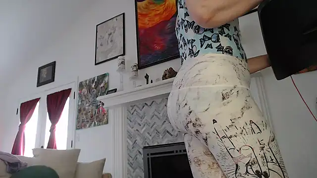 AuroraWillows online show from February 2025 08:20:02 PM