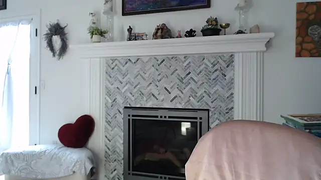 AuroraWillows online show from March 2026 03:20:02 PM