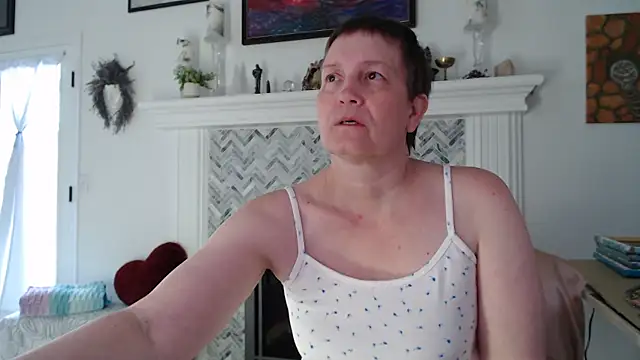 AuroraWillows online show from March 2026 02:22:02 PM