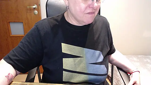 JoannaAndNeighbour online show from January 2025 11:15:02 AM