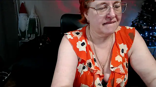 JoannaAndNeighbour online show from December 2025 09:18:01 AM