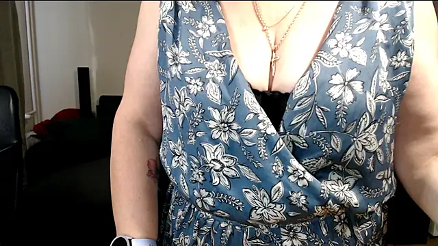 JoannaAndNeighbour online show from March 2026 07:15:01 AM