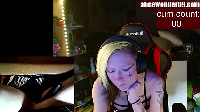 alicewonder09 online show from January 2025 04:36:02 AM