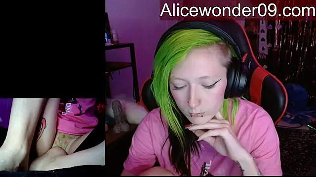 alicewonder09 online show from February 2026 05:39:01 AM