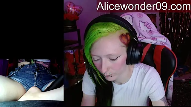alicewonder09 online show from February 2026 05:26:02 AM