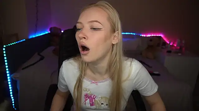 AmandaFiree online show from November 2025 06:23:01 AM