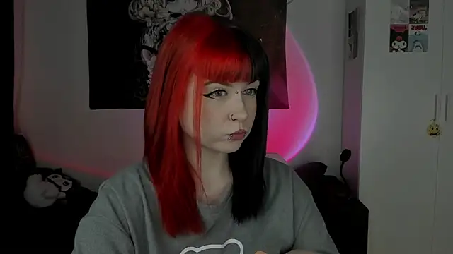 t0riayun0 online show from March 2025 09:55:02 PM