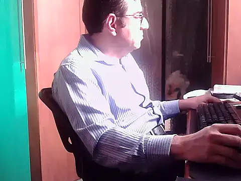 FernandoReuterG online show from October 2025 03:02:02 PM