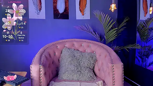 Snapshot of amy_e chatting on September 2025 06:52:02 PM amy e online show from September 2025 06:52:02 PM