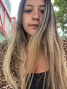 alana 69 online show from March 2025 08:00:01 PM