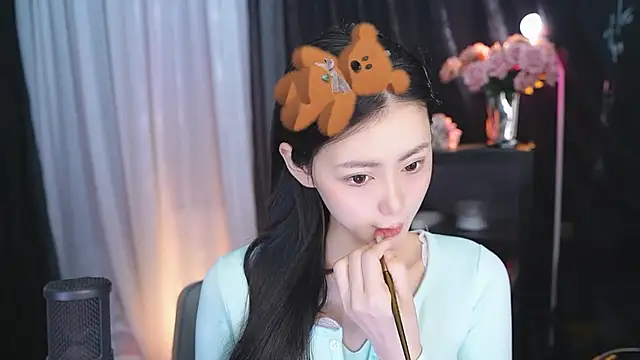 Ocean--Lili online show from March 2025 02:04:02 PM