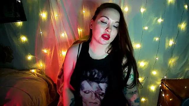 Victoria Marks online show from March 2025 10:28:02 PM