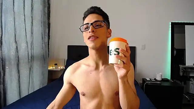 Snapshot of aodaboyyy chatting on December 2024 02:00:01 PM aodaboyyy online show from December 2024 02:00:01 PM