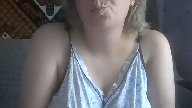 Snapshot of Diana_Britt chatting on July 2026 03:11:01 AM Diana Britt online show from July 2026 03:11:01 AM
