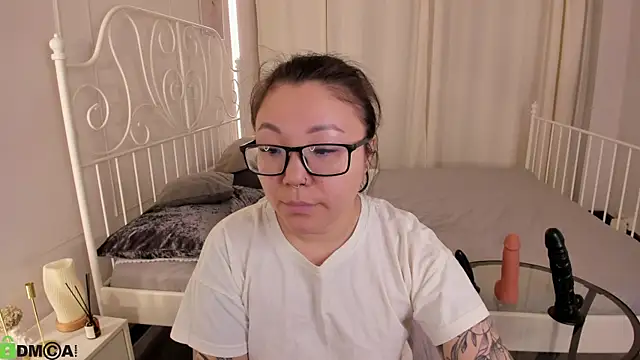 gentle muse online show from April 2026 11:57:02 PM