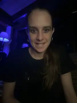 Snapshot of LadyChantale chatting on January 2025 10:02:01 PM LadyChantale online show from January 2025 10:02:01 PM