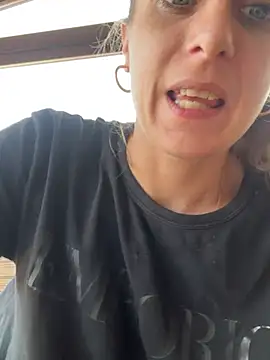 Snapshot of LadyChantale chatting on January 2025 02:37:01 PM LadyChantale online show from January 2025 02:37:01 PM