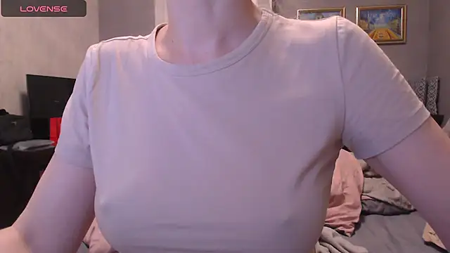 BlondieStar online show from November 2025 07:49:02 PM