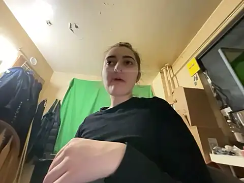 Snapshot of Snowbunnycake_131 chatting on February 2026 07:32:02 AM Snowbunnycake 131 online show from February 2026 07:32:02 AM