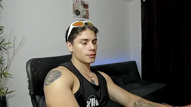 Giordano Russo online show from December 2024 02:52:01 AM