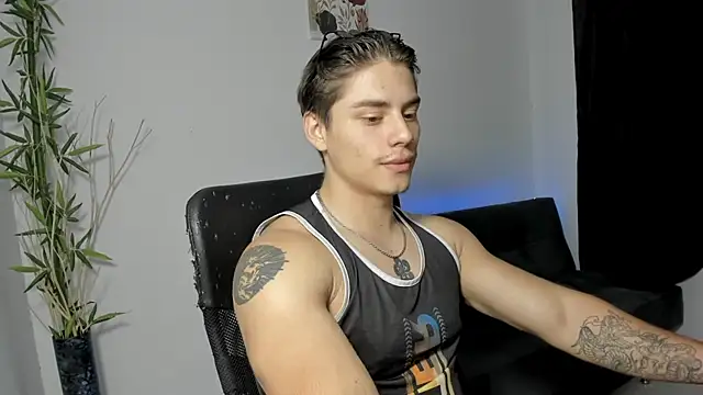 Giordano Russo online show from December 2024 03:29:02 AM