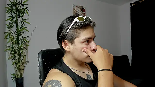 Giordano Russo online show from February 2025 03:29:02 AM