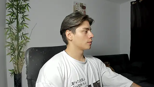 Giordano Russo online show from February 2025 05:46:02 AM