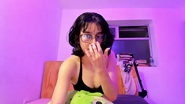  Lunnaa  online show from January 2025 03:01:01 AM