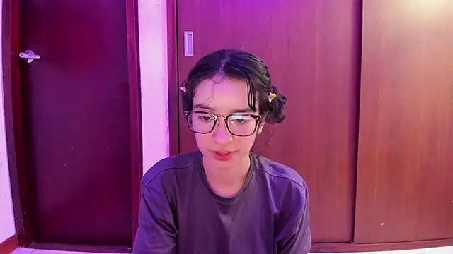  Lunnaa  online show from February 2025 01:46:02 AM