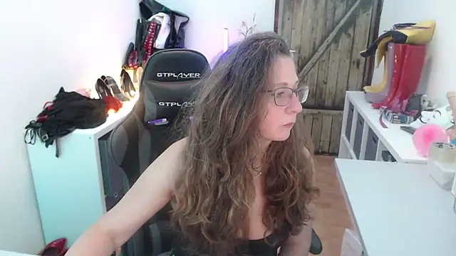 GeilesLuder75 online show from April 2026 03:28:01 PM