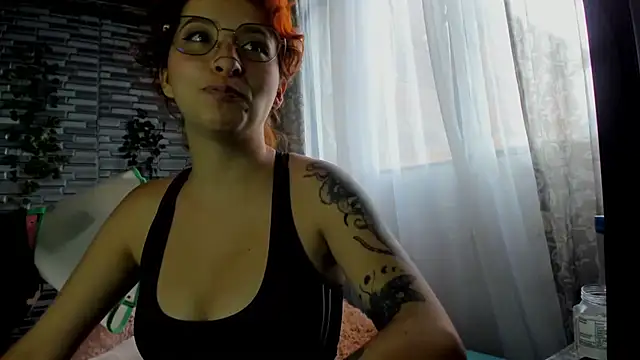 Ginger Sweetty online show from December 2025 07:54:01 PM