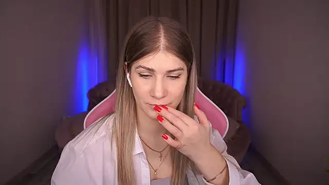 CassandraGood online show from March 2025 11:43:01 PM