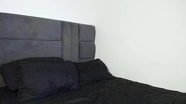 alejandro  2 online show from December 2025 06:25:01 PM