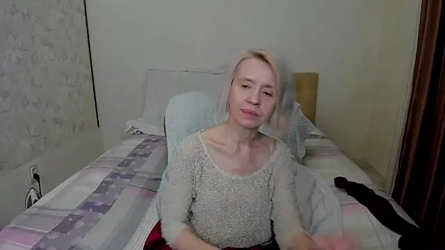 aminalive online show from September 2025 04:47:01 AM