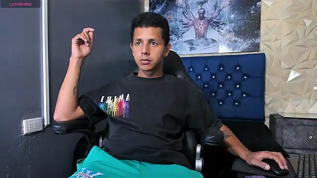 boy bigcock24cm online show from April 2026 11:21:02 AM