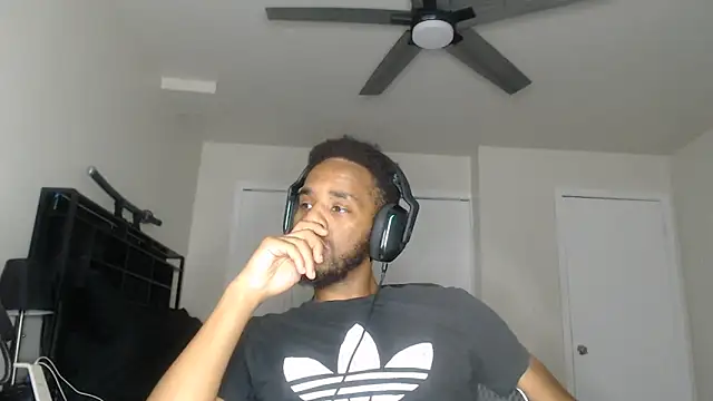 Snapshot of ChrisVacher chatting on March 2026 12:50:01 AM ChrisVacher online show from March 2026 12:50:01 AM