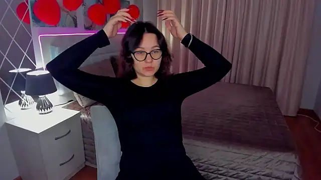 EsterLogan online show from March 2025 05:29:02 AM