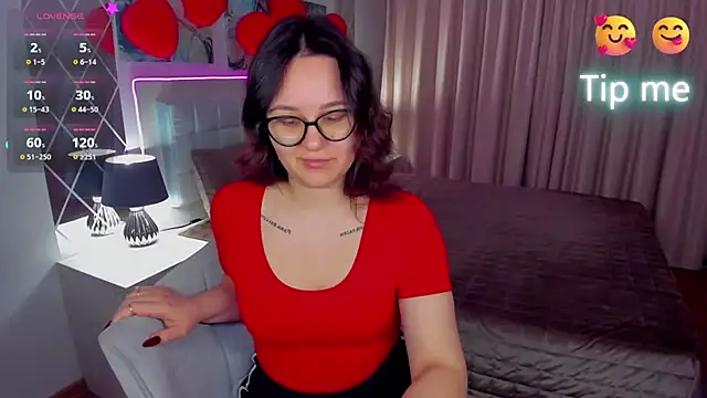 EsterLogan online show from March 2025 08:34:01 AM