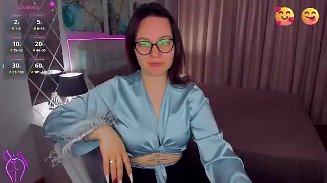 EsterLogan online show from March 2025 05:21:02 AM