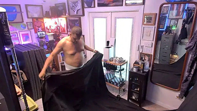 Briefs bud online show from March 2025 01:46:01 AM