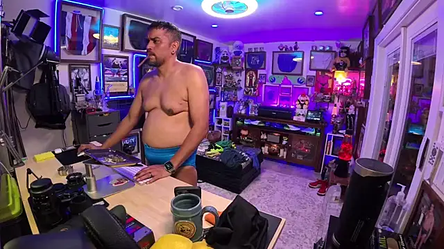 Briefs bud online show from February 2026 03:36:02 AM