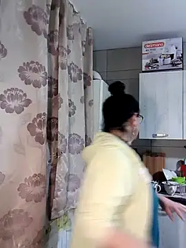 x  KHALEESI  x online show from November 2025 03:45:02 PM