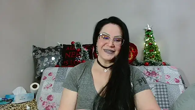 x  KHALEESI  x online show from January 2026 09:31:01 PM