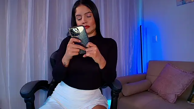 NinaMichelle online show from December 2024 10:13:02 PM