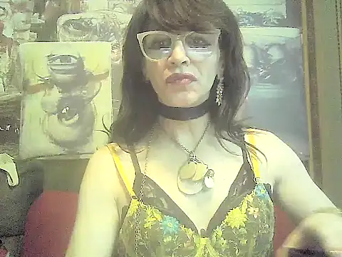 Snapshot of TheBlackWtch chatting on June 2026 05:28:01 PM TheBlackWtch online show from June 2026 05:28:01 PM