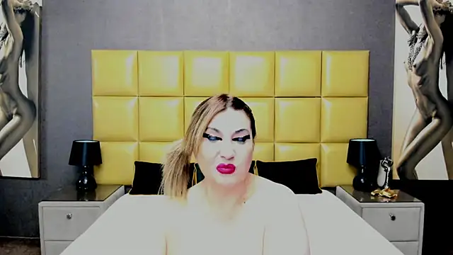 KiraLeila online show from February 2025 07:52:02 PM