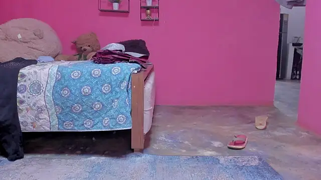 Emma lean online show from March 2025 03:18:02 PM