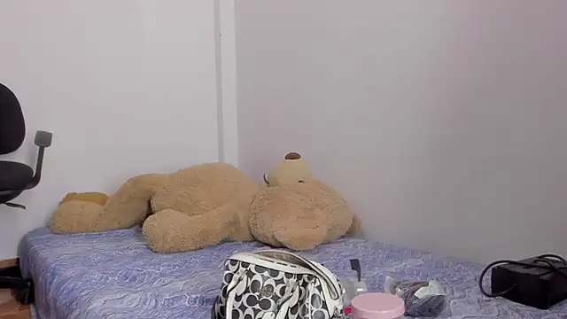 Emma lean online show from September 2025 11:12:02 AM