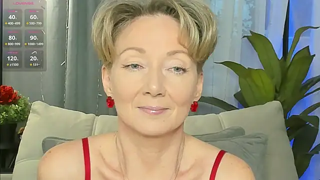 Snapshot of AkexandraFix chatting on February 2026 01:54:01 PM AkexandraFix online show from February 2026 01:54:01 PM